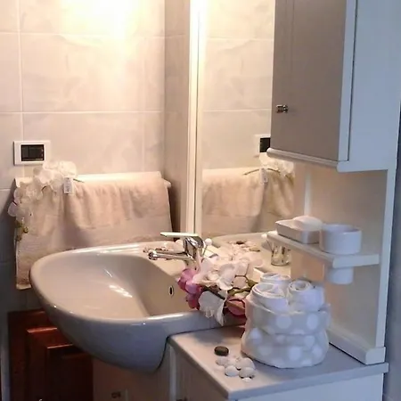 A 2 Passi Dal Mare *