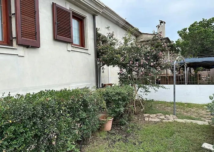 A 2 Passi Dal Mare *